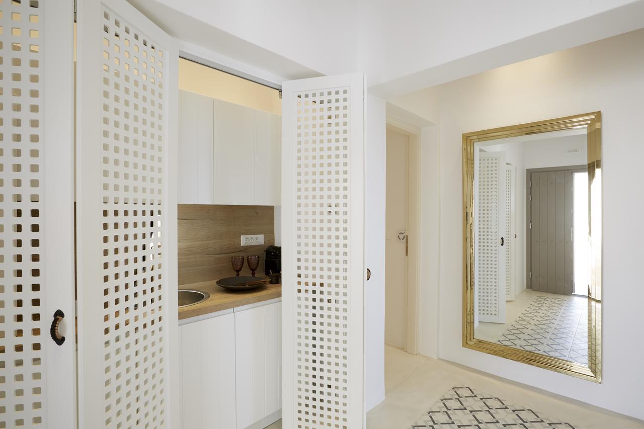 White & Co. La Torre Suites Pýrgos 部屋 写真